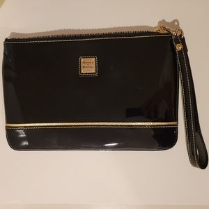 DOONEY&BOURKE CLUTCH